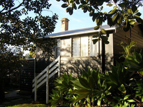 The Tree House, 6 Gowing Street - Tourism Adelaide 2