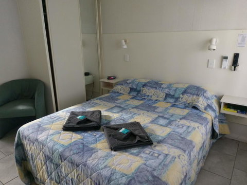 The Tree Motel - Tourism Adelaide 1