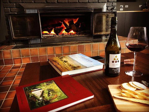 Thousand Lakes Lodge - Tourism Adelaide 1