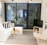 Trendy 1 Bedroom Apartment In The Heart Of Collingwood - Tourism Adelaide