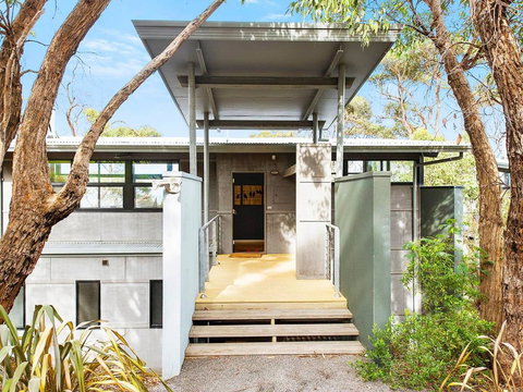 TREETOPS TERRACE 12 - A Luxury Skenes Creek Villa - Tourism Adelaide 1