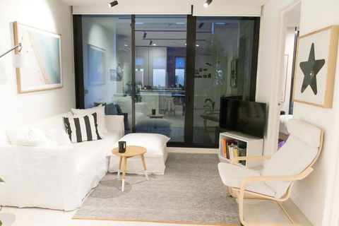 Trendy 1 Bedroom Apartment In The Heart Of Collingwood - Tourism Adelaide 0