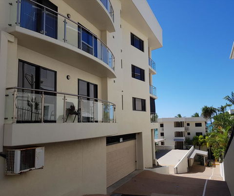 Trinity Beach Penthouse - Tourism Adelaide 1