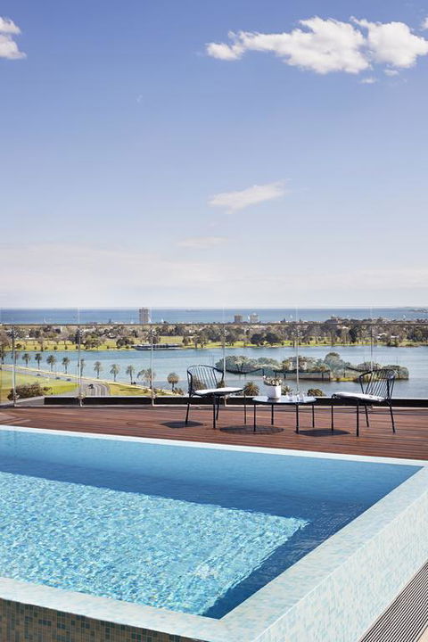 Tyrian Albert Park Lake - Tourism Adelaide 3