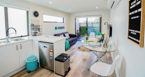 U101 Brunswick Living Brand New Deluxe Balcony Apartment Close To Airport And CBD - Tourism Adelaide 0