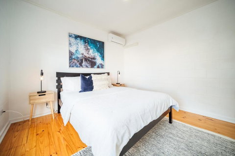 Urban Beach Shack-Metres From The Beach & Cafes - Tourism Adelaide 1