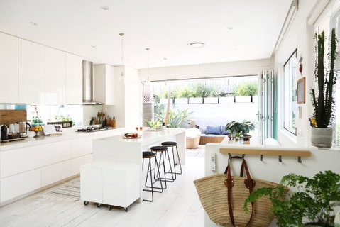 Walk To Beach From This Stylish Bronte Oasis W AC, Wifi And Free Parking - Tourism Adelaide 1