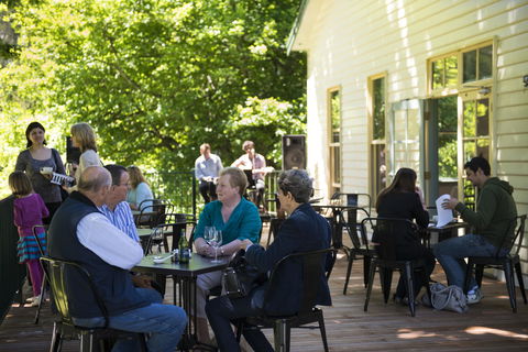 Oscar\'s On The Yarra - Tourism Adelaide 10