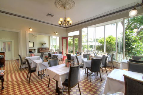 The Riversleigh - Tourism Adelaide 5