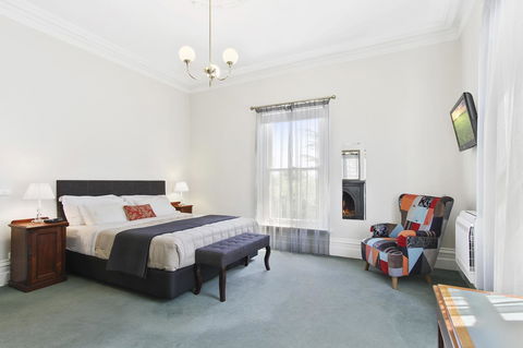 The Riversleigh - Tourism Adelaide 0