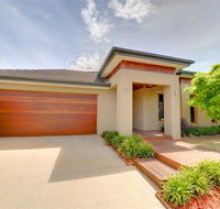 Newington Lakehouse - Tourism Adelaide