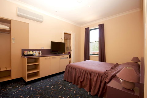 Mitchell River Tavern - Tourism Adelaide 33