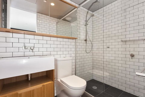 ReadySet Apartments At Lighthouse - Tourism Adelaide 3