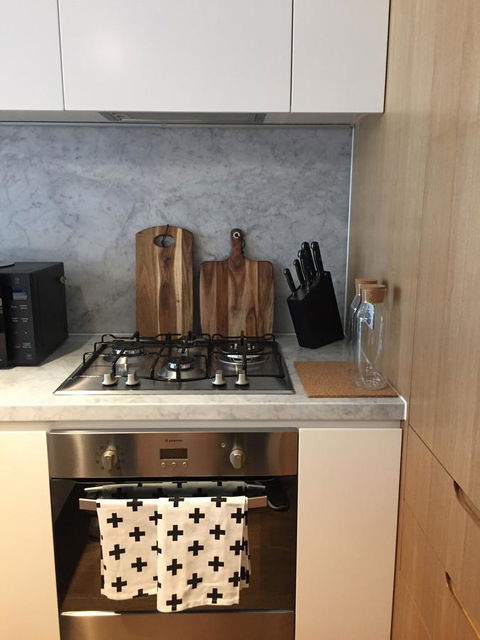 ReadySet Apartments At Lighthouse - Tourism Adelaide 6