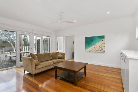 Perfect Blairgowrie Beach House - Tourism Adelaide 6