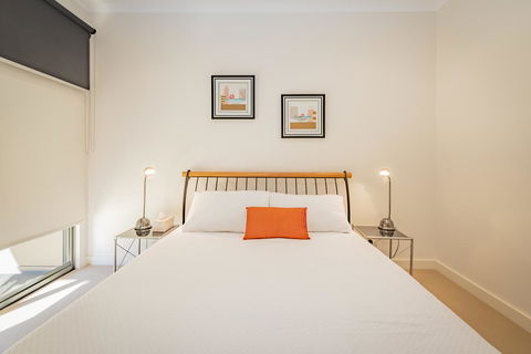 Stylish 3 Bedroom Townhouse - Free Parking - Tourism Adelaide 6