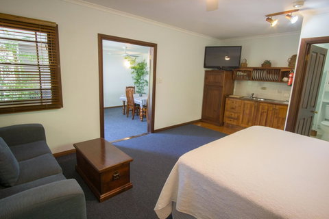 Debbie\'s Place - Tourism Adelaide 42