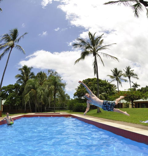 Nomads Airlie Beach - Tourism Adelaide 24