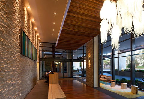 Oaks Redcliffe Mon Komo Suites - Tourism Adelaide 13