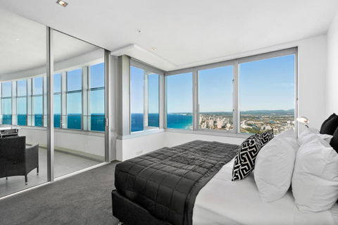 Q1 Resort & Spa - Official - Tourism Adelaide 35