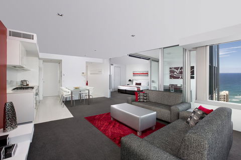 Q1 Resort & Spa - Official - Tourism Adelaide 27