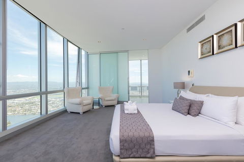 Q1 Resort & Spa - Official - Tourism Adelaide 11