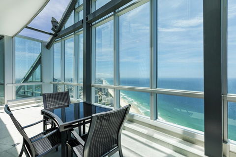Q1 Resort & Spa - Official - Tourism Adelaide 15