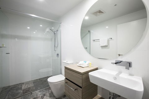 Qube Broadbeach - Tourism Adelaide 39
