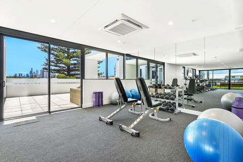 Qube Broadbeach - Tourism Adelaide 32