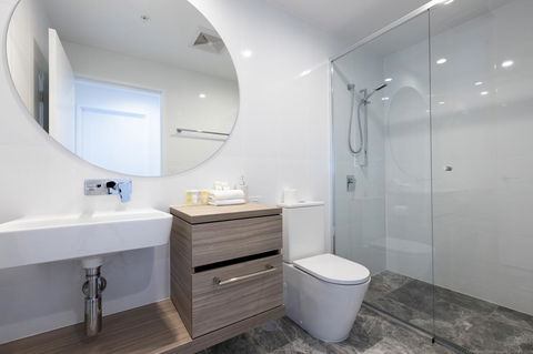 Qube Broadbeach - Tourism Adelaide 6