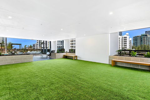 Qube Broadbeach - Tourism Adelaide 23
