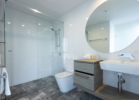 Qube Broadbeach - Tourism Adelaide 5