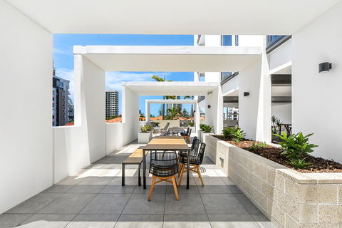 Qube Broadbeach - Tourism Adelaide 21
