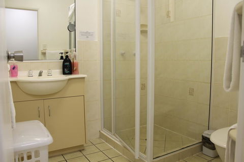 Airlie Apartments - Tourism Adelaide 1