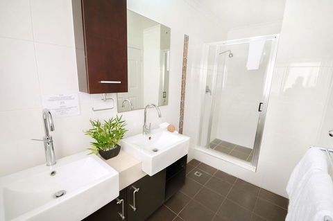 Airlie Apartments - Tourism Adelaide 17