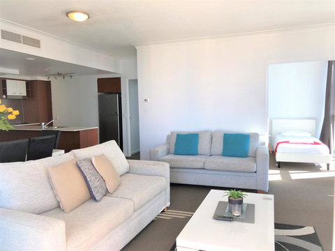 Beach Stay - Ocean & Riverview Resort Chevron Renaissance Central Surfers Paradise - Tourism Adelaide 19