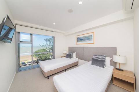 Salt Yeppoon - Tourism Adelaide 25