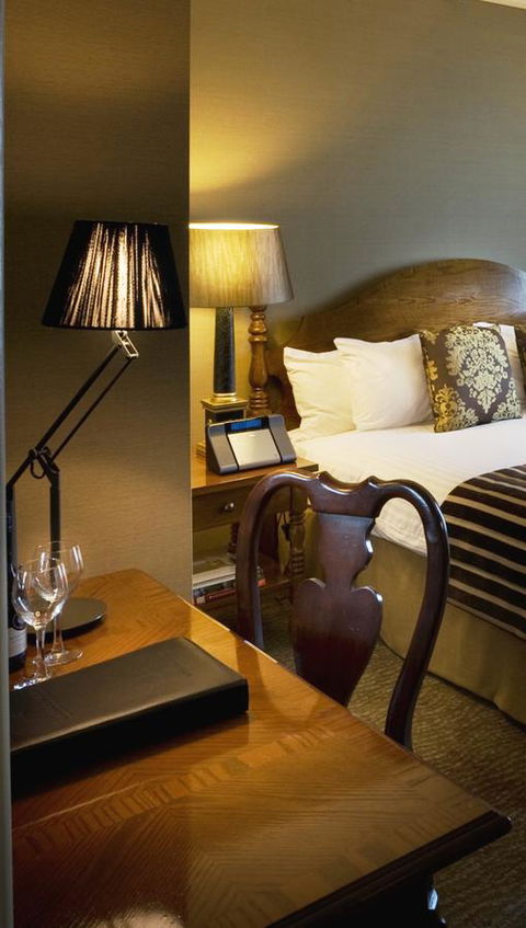 Stamford Plaza Brisbane - Tourism Adelaide 24