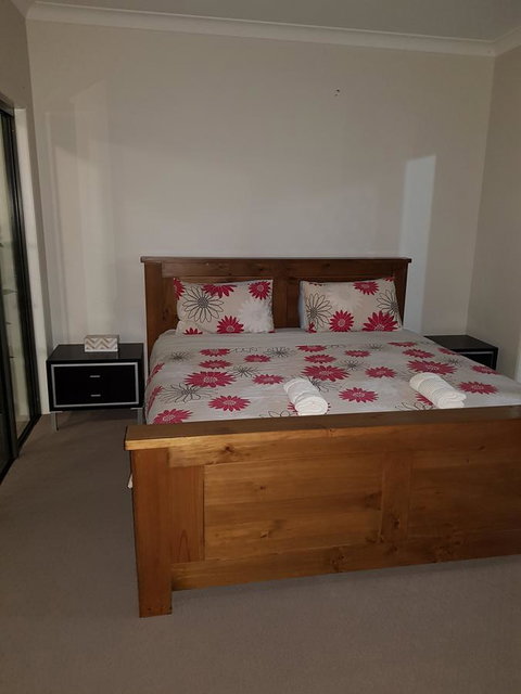 Adwaga Lodge - Tourism Adelaide 24