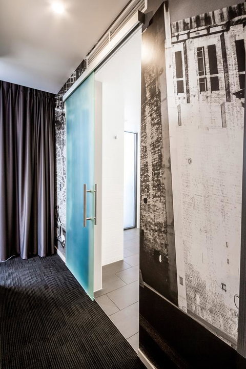 Sage Hotel James Street - Tourism Adelaide 7