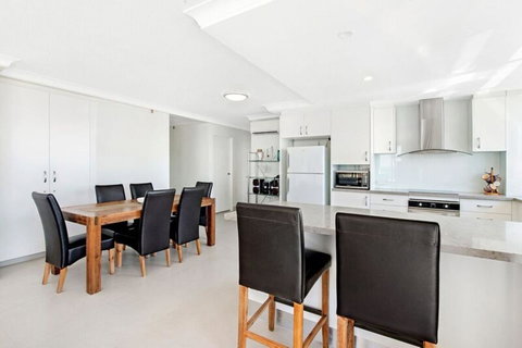ULTIQA Beach Haven On Broadbeach - Tourism Adelaide 14