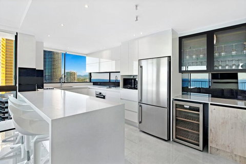 ULTIQA Beach Haven On Broadbeach - Tourism Adelaide 2