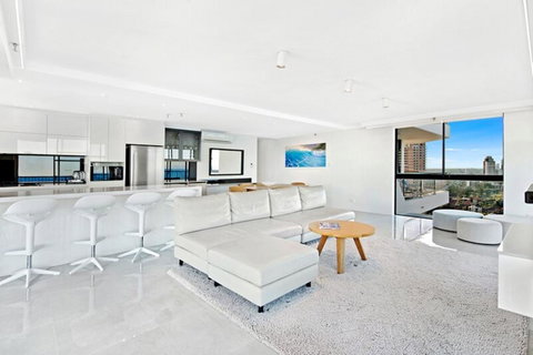 ULTIQA Beach Haven On Broadbeach - Tourism Adelaide 3