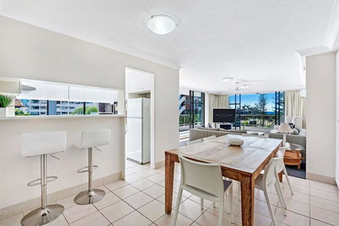 ULTIQA Beach Haven On Broadbeach - Tourism Adelaide 23