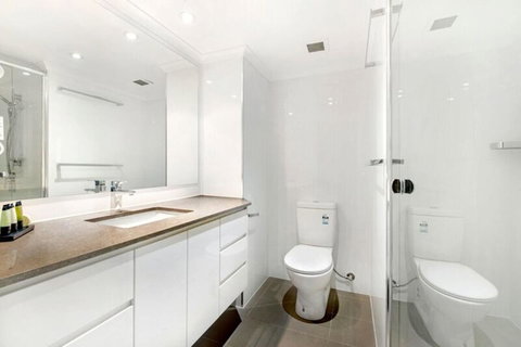 ULTIQA Beach Haven On Broadbeach - Tourism Adelaide 40