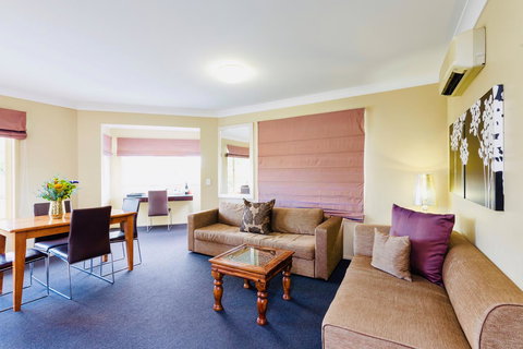 Ambassador On Ruthven - Tourism Adelaide 28