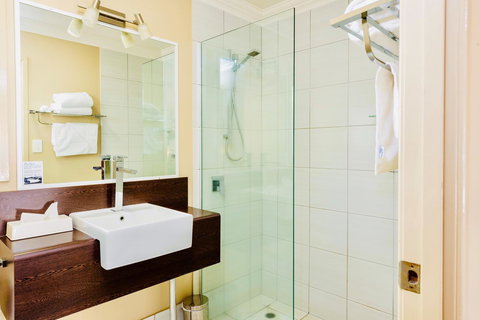 Ambassador On Ruthven - Tourism Adelaide 23