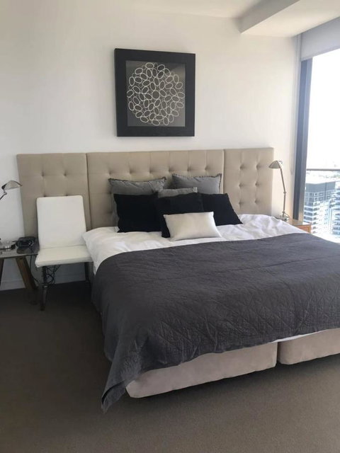 Luxury 3 Bedroom In Heart Of Broadbeach - Tourism Adelaide 19