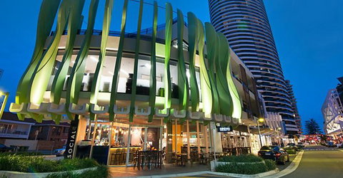 Luxury 3 Bedroom In Heart Of Broadbeach - Tourism Adelaide 10