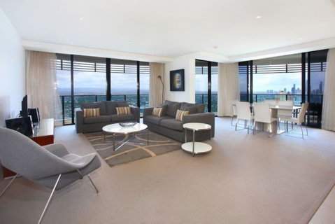 Luxury 3 Bedroom In Heart Of Broadbeach - Tourism Adelaide 3